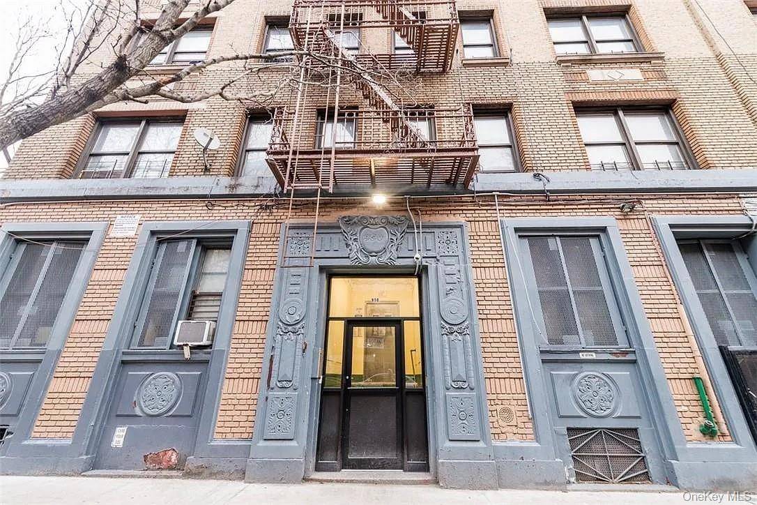 950 Hoe AVE #2B, Bronx, NY 10459