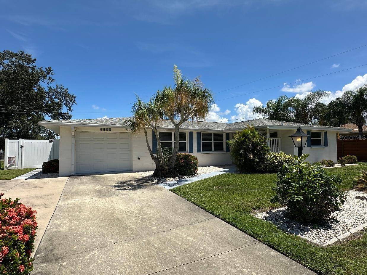 3141 REGATTA CIR, Sarasota, FL 34231