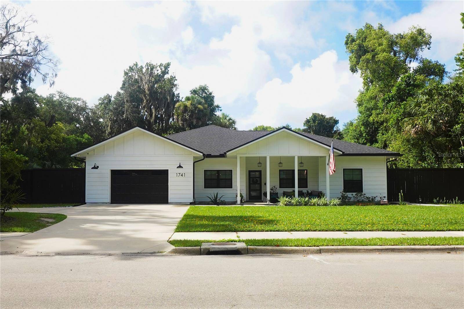 1741 NW 7TH AVE, Gainesville, FL 32603