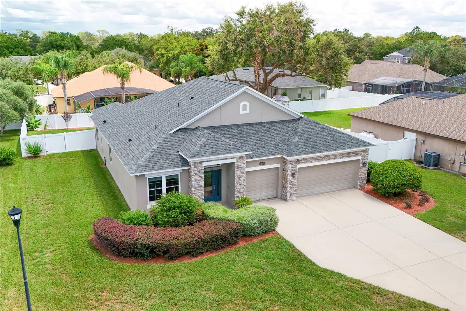 115 SAPPHIRE CT, Auburndale, FL 33823