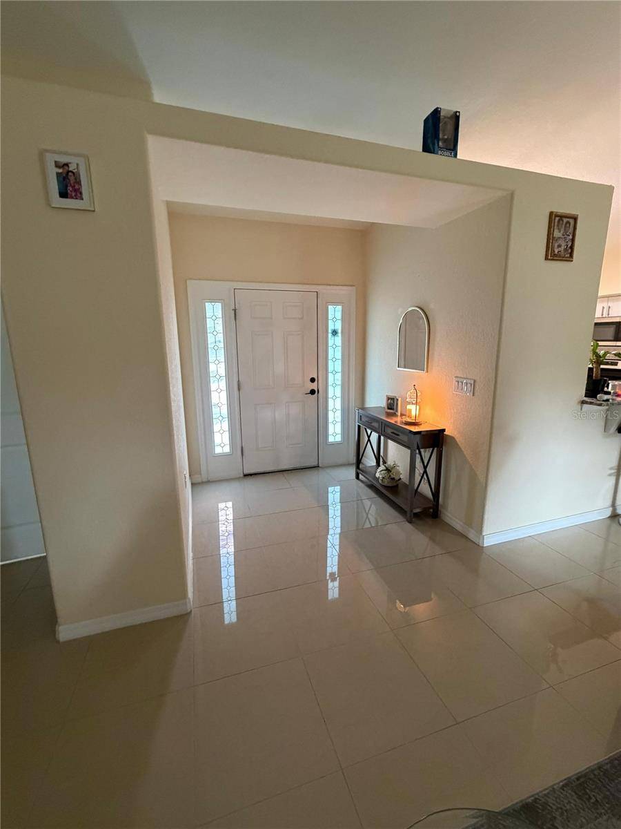 14220 SPRING HILL DR, Spring Hill, FL 34609