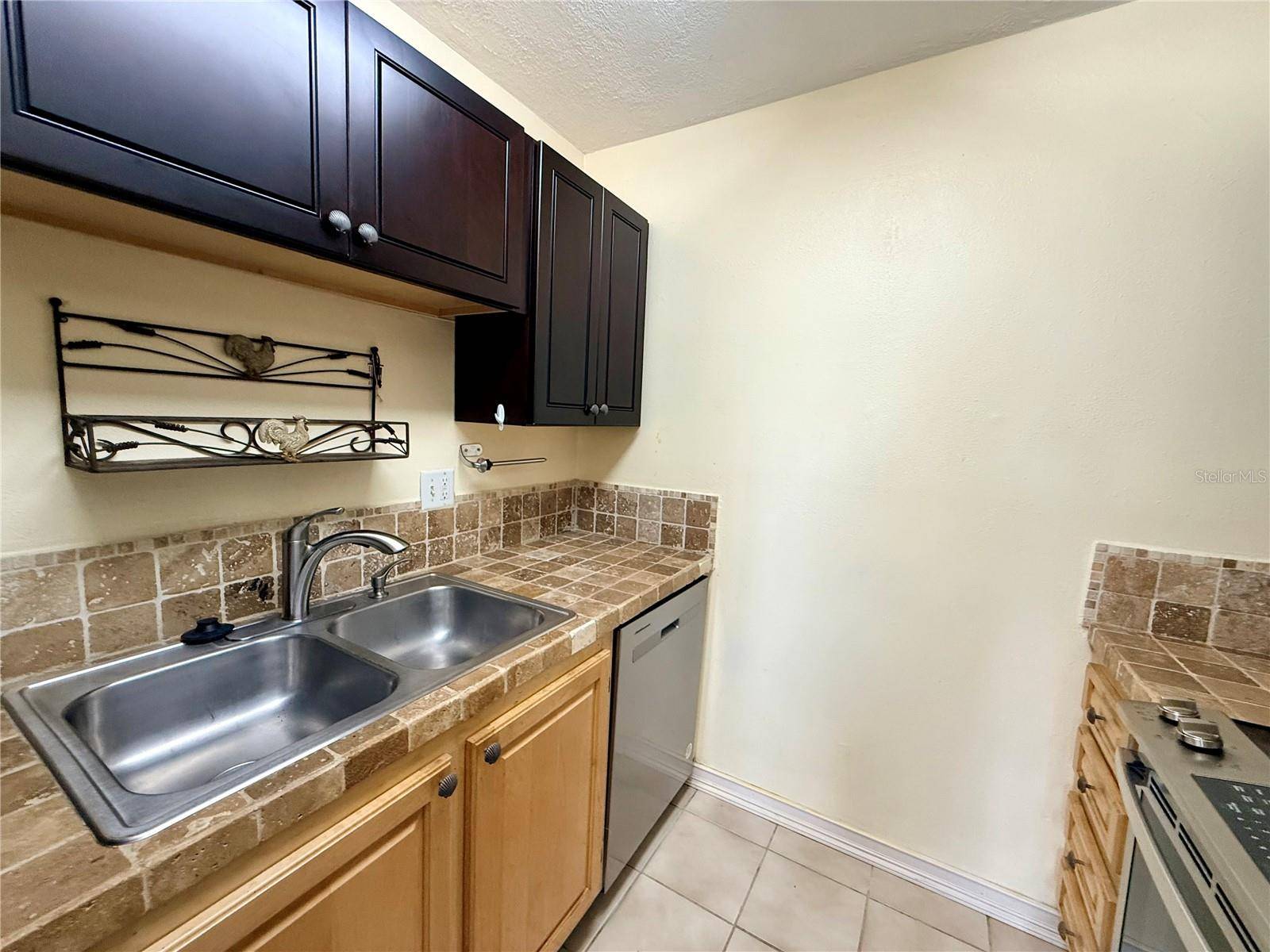 4784 BEACH DR SE #B, St Petersburg, FL 33705