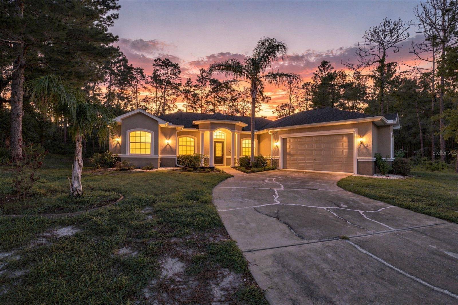 25 SANDERS CIR, Homosassa, FL 34446