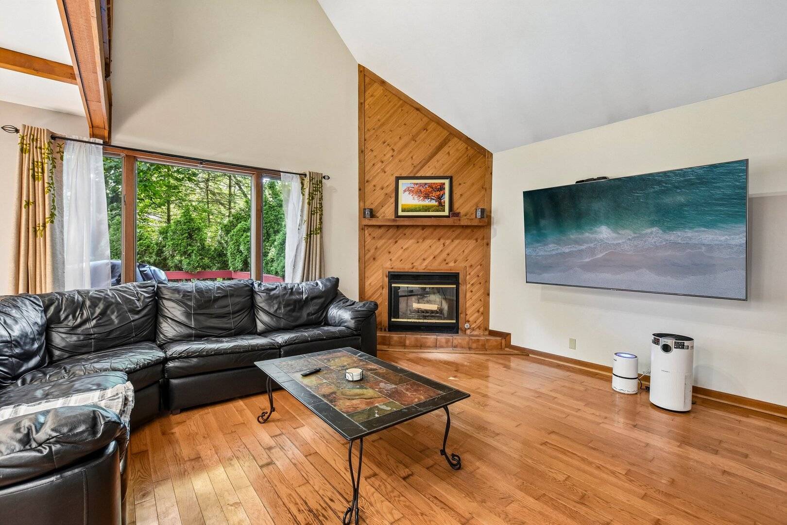 3007 Garden LN, Crystal Lake, IL 60012