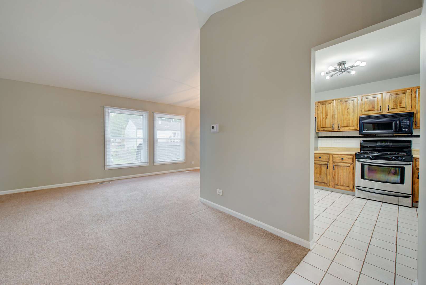 128 Sherman ST, Bartlett, IL 60103