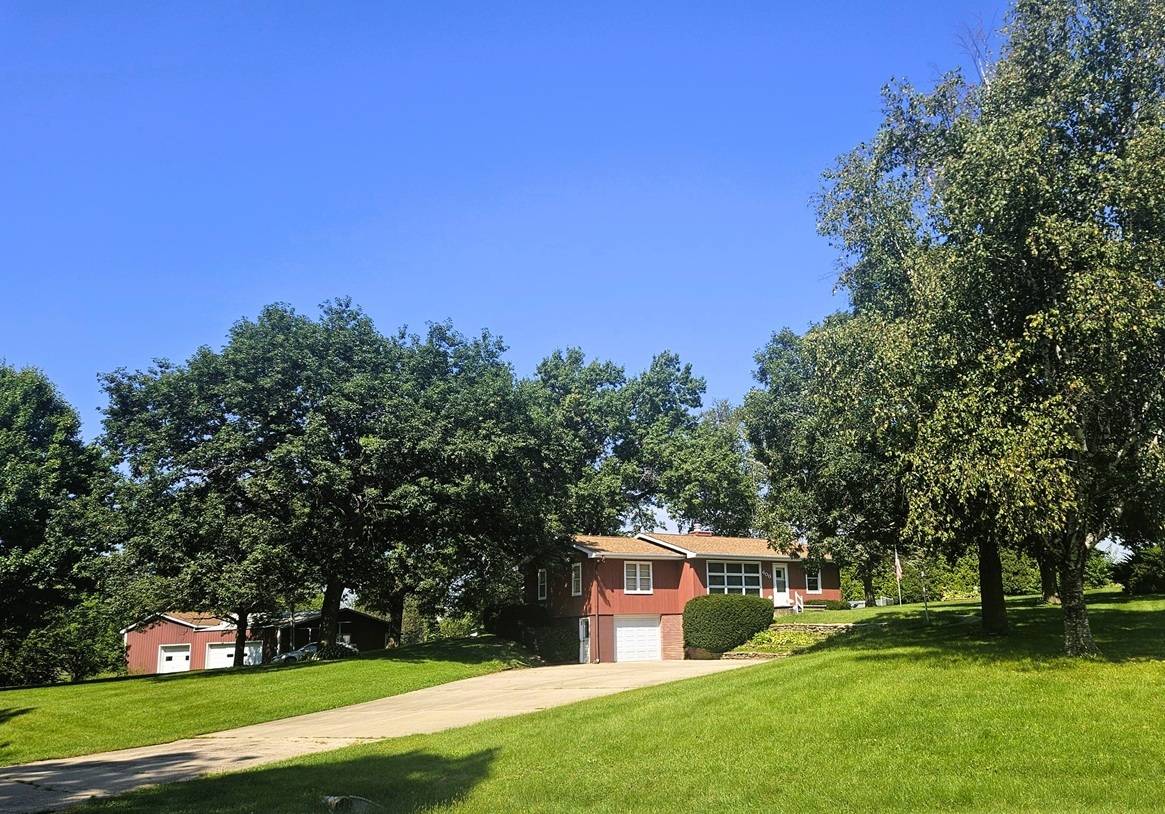 600 Timber Creek RD, Dixon, IL 61021