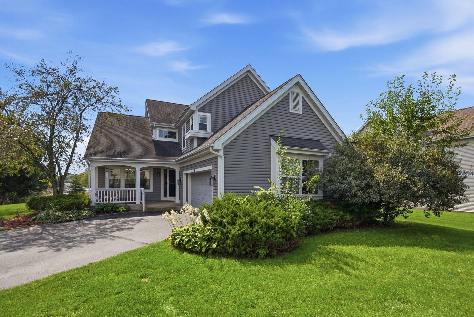 731 Nashua CT, Crystal Lake, IL 60012