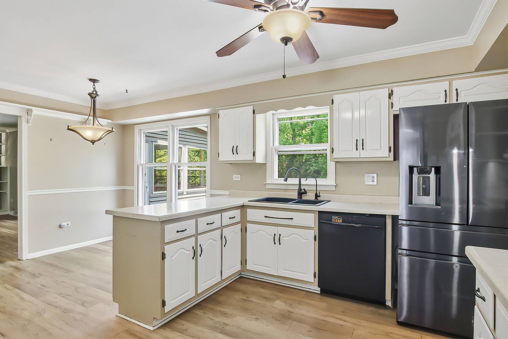 6710 Connecticut TRL, Crystal Lake, IL 60012