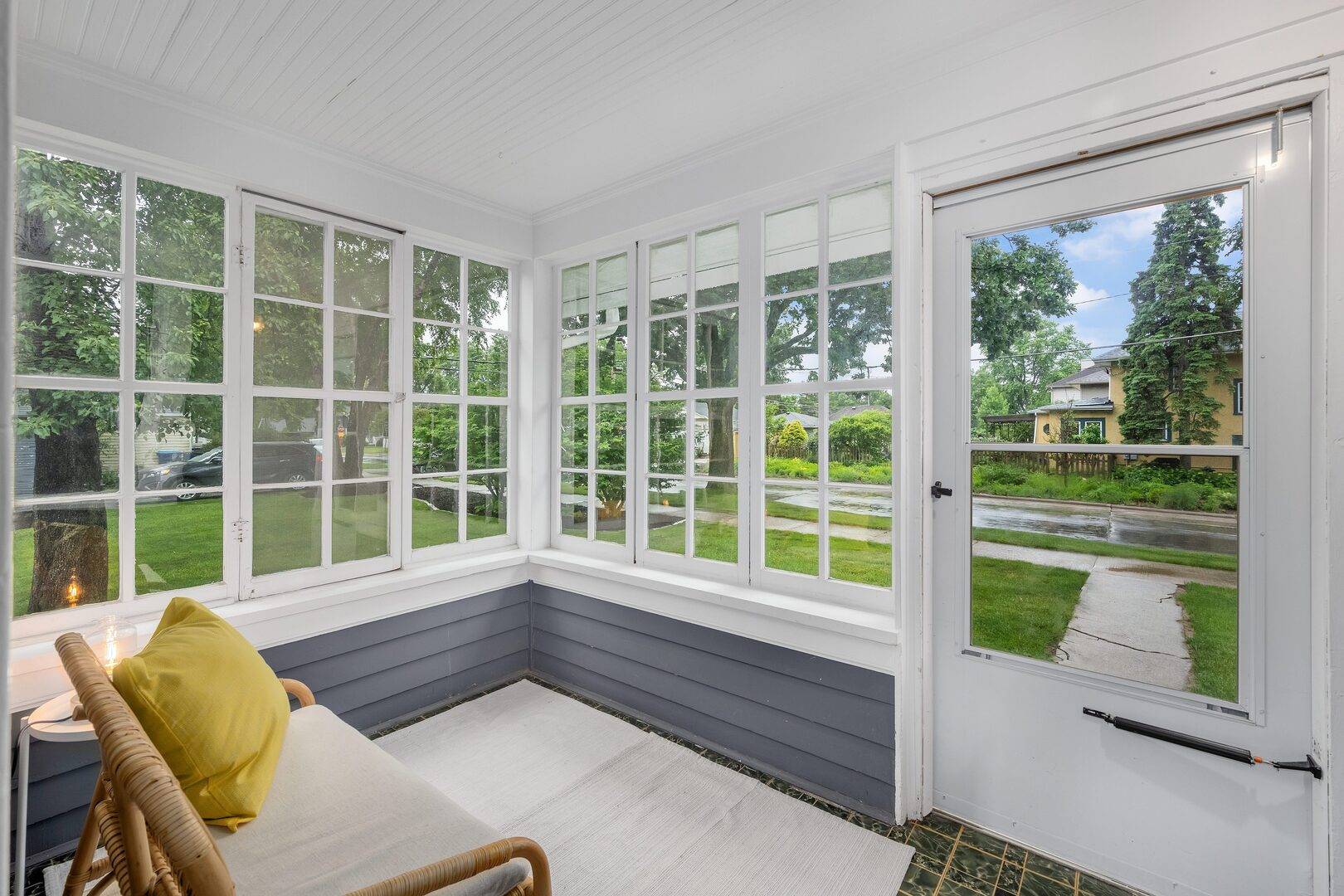 4541 Forest AVE, Downers Grove, IL 60515