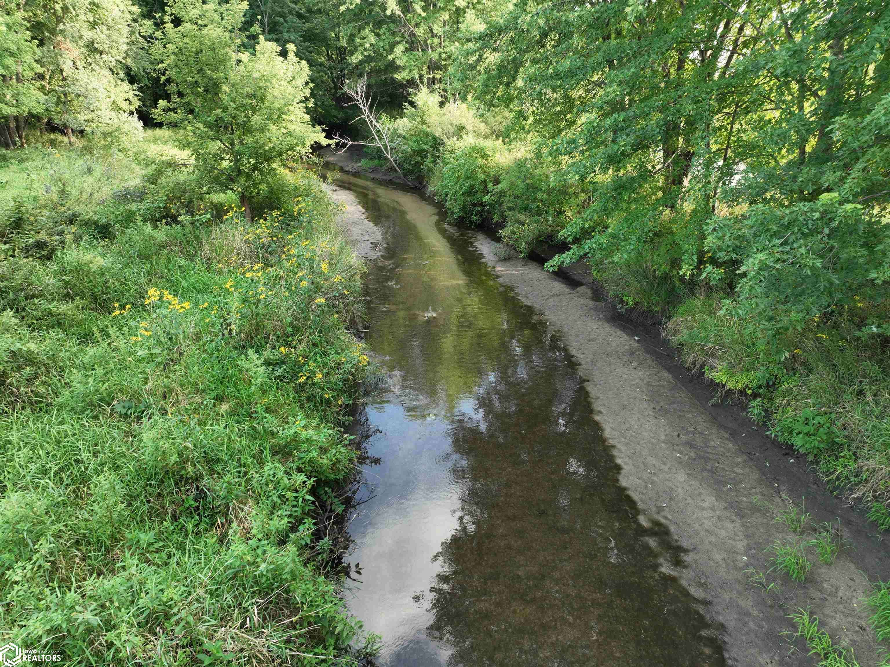 Arlington ST, Aredale, IA 50605
