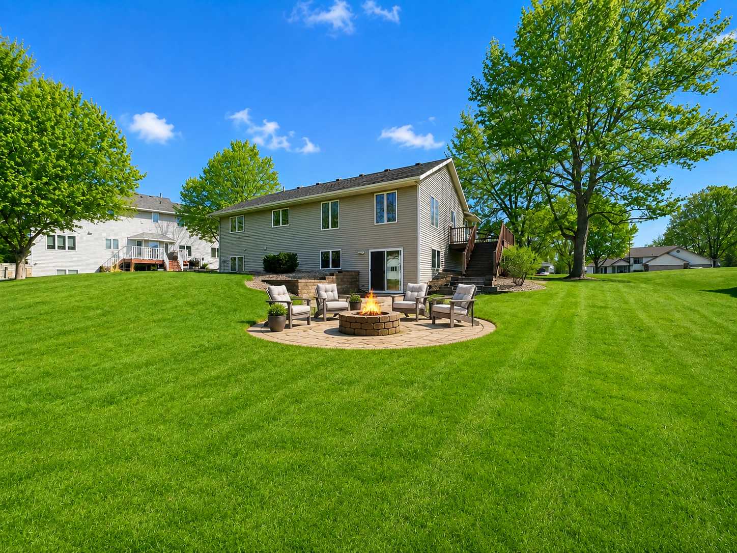 2210 9th AVE SE, Willmar, MN 56201