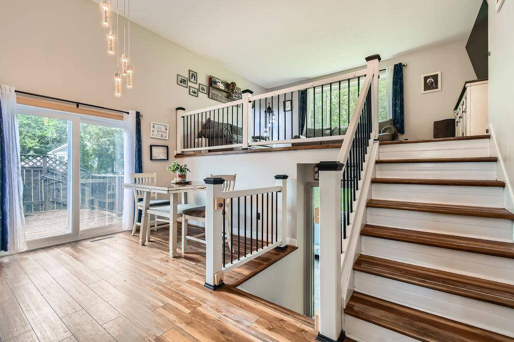 7236 Clear RDG, Centerville, MN 55038