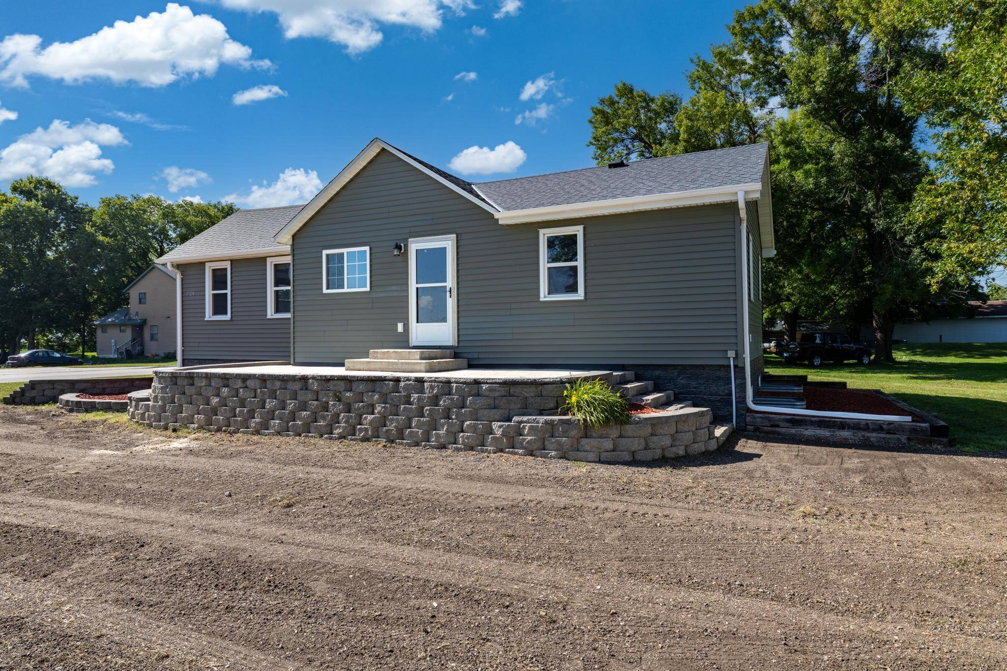 37524 County Road 15, Saint Peter, MN 56082