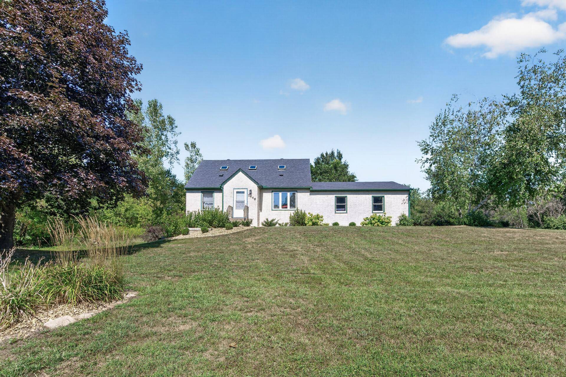 7146 Military RD, Woodbury, MN 55129