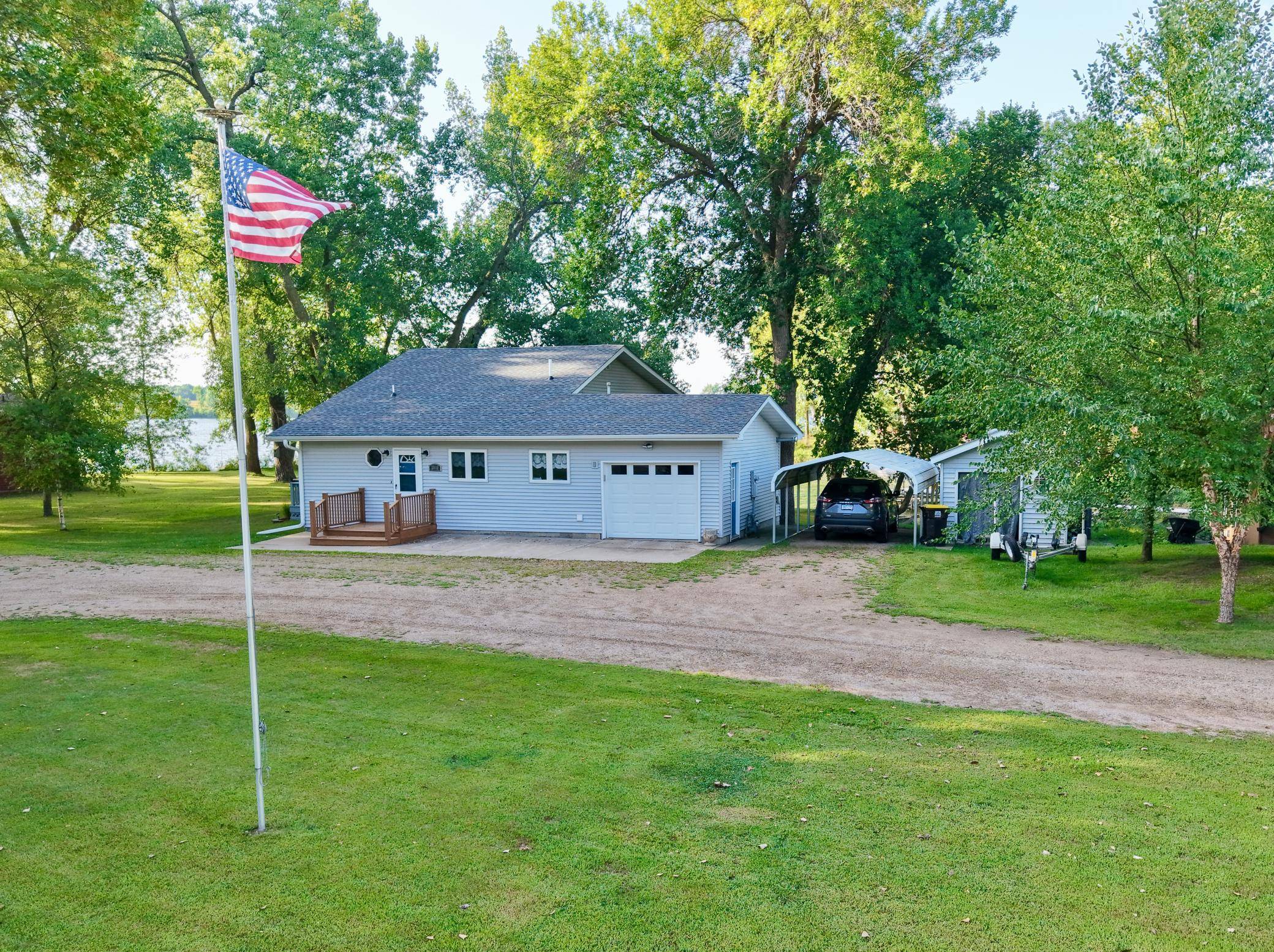 2319 Cottonwood Lake DR, Windom, MN 56101