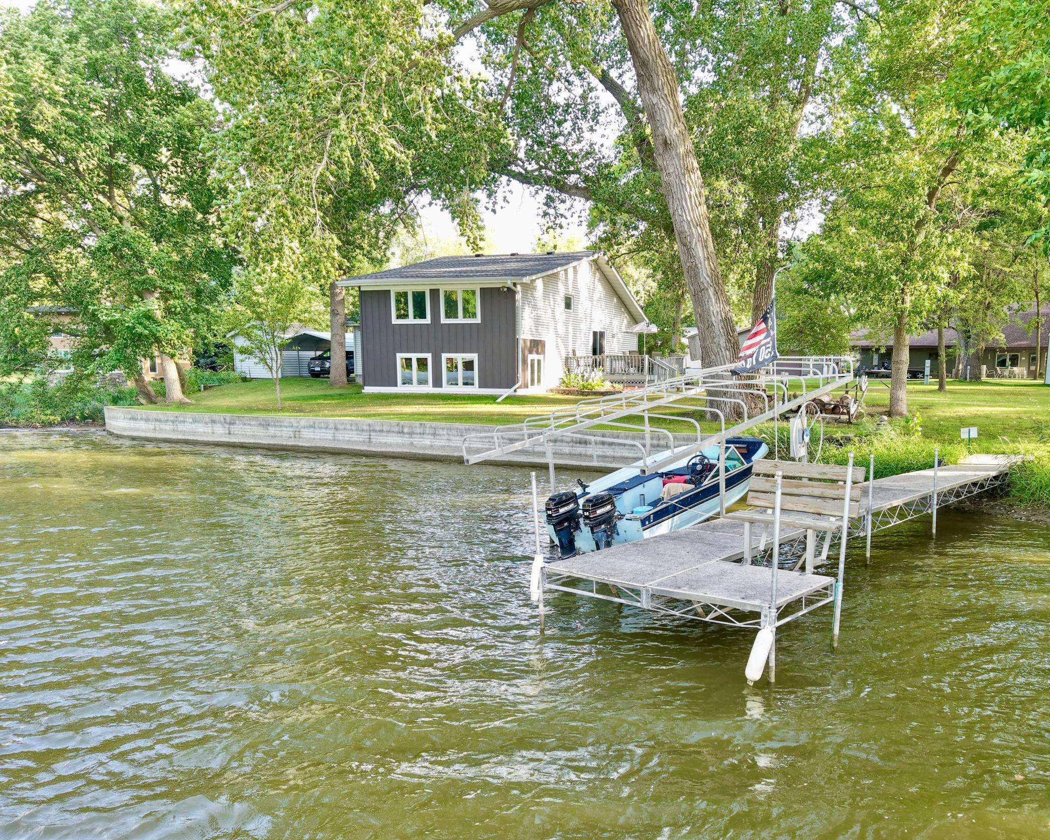 2319 Cottonwood Lake DR, Windom, MN 56101