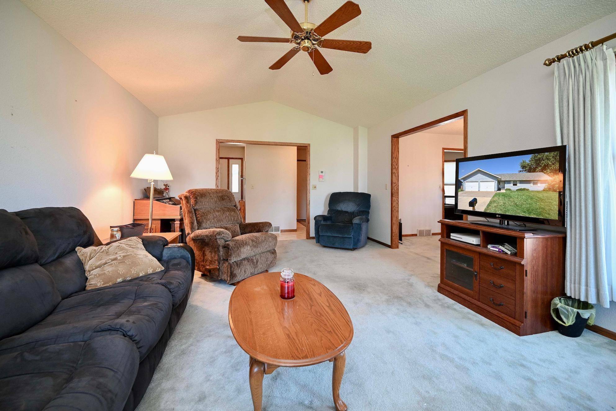 30 Tews AVE, Lewiston, MN 55952