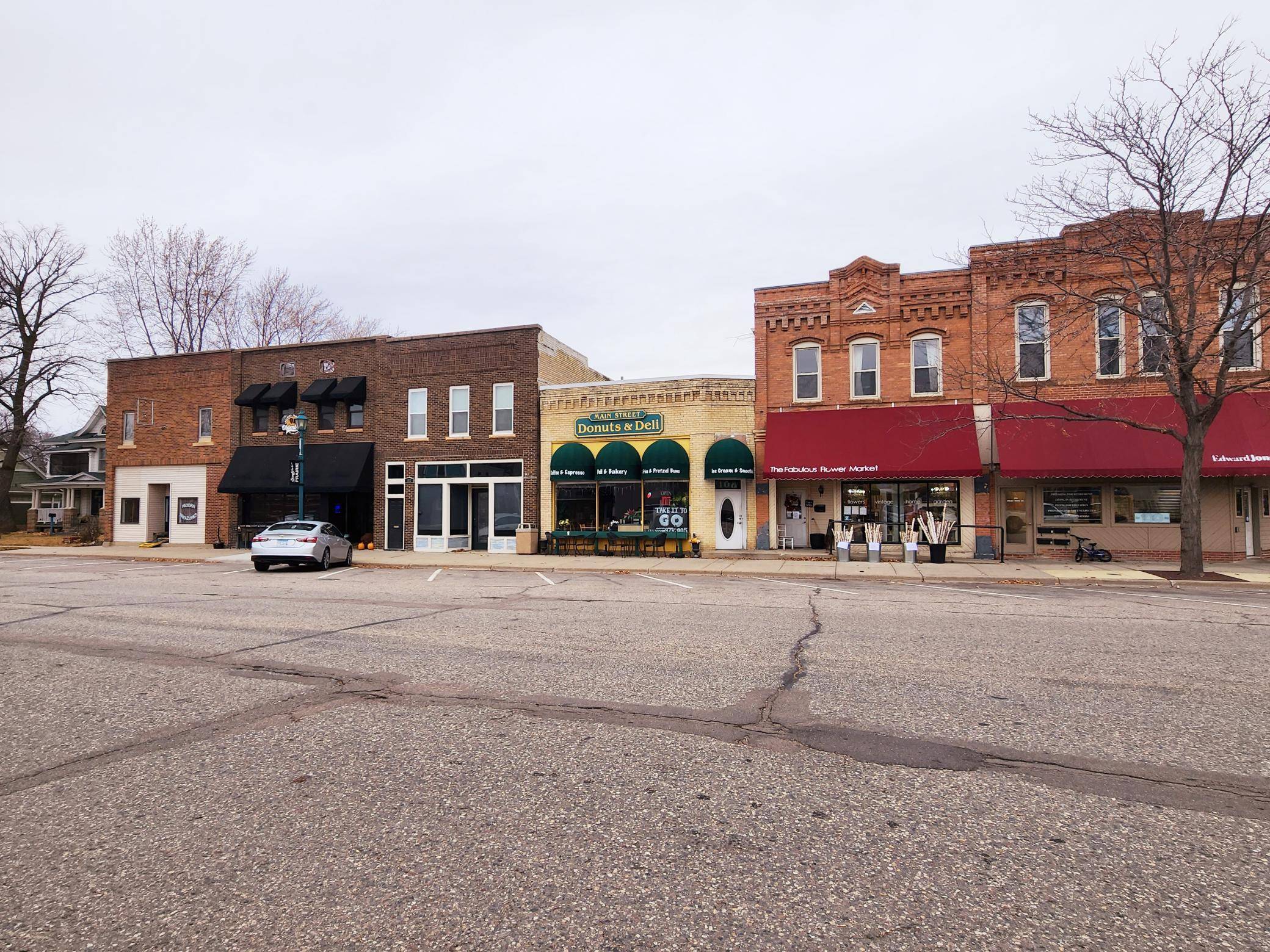 112 W Main ST, Belle Plaine, MN 56011