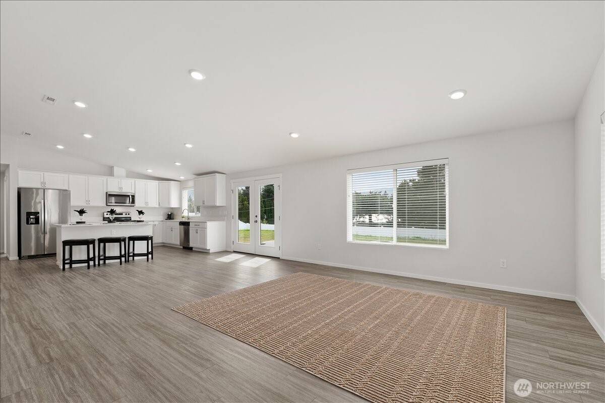 27 Jonagold LN, Manson, WA 98831