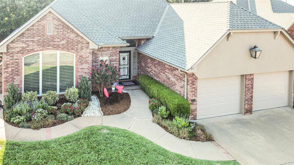 1605 Vandivort PL, Edmond, OK 73034