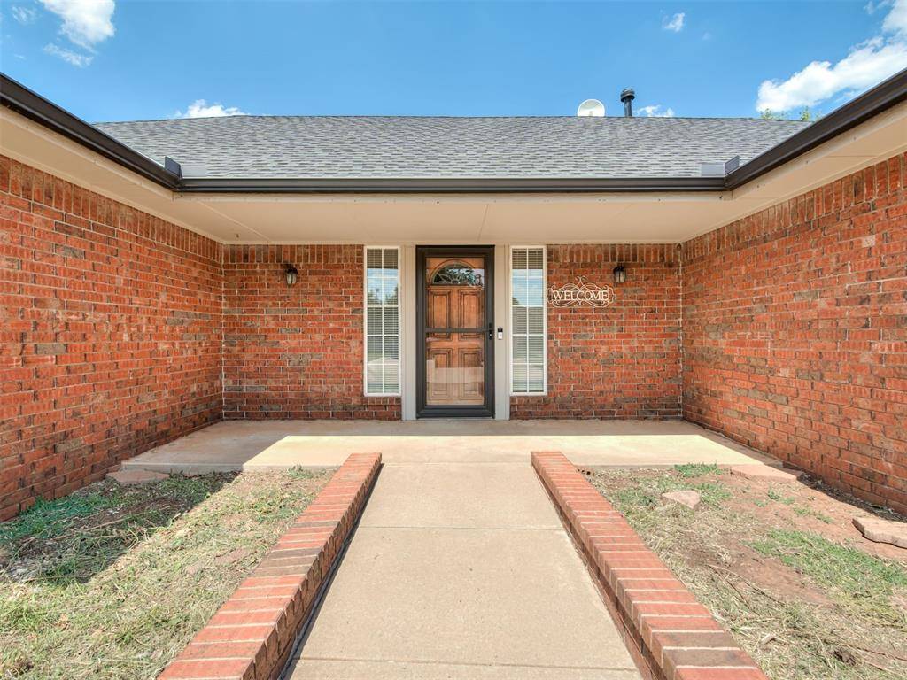 207 W Cherokee DR, Cashion, OK 73016