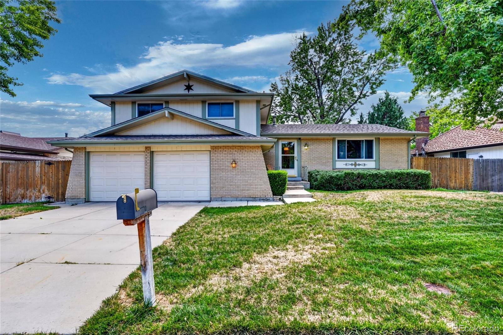 10126 W Iowa AVE, Lakewood, CO 80232