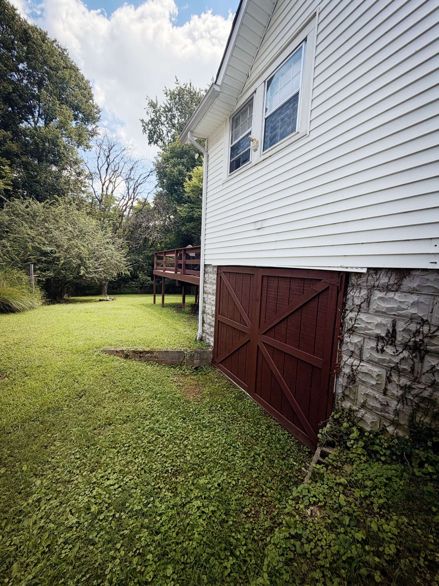 825 Gracey Ave, Clarksville, TN 37040
