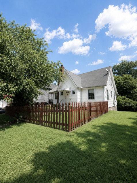 825 Gracey Ave, Clarksville, TN 37040