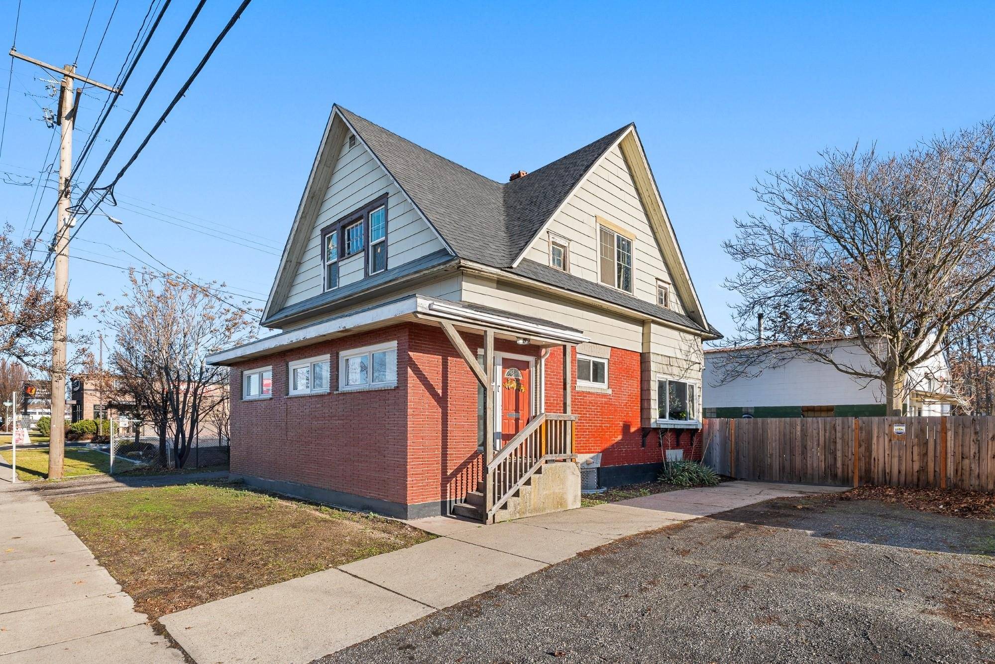 2012 N Ruby St, Spokane, WA 99202-2264