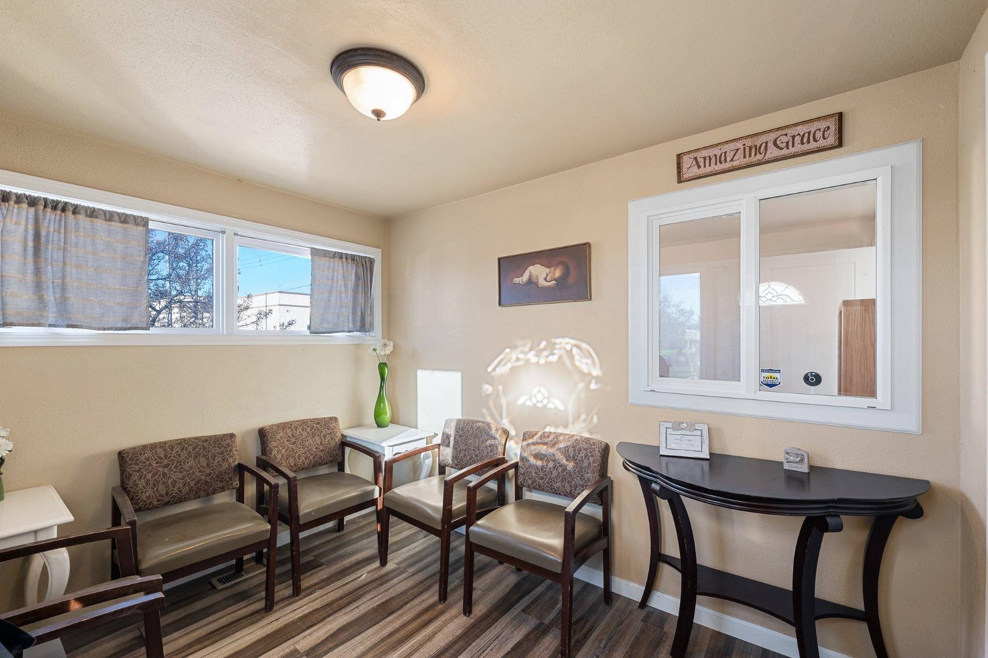 2012 N Ruby St, Spokane, WA 99207-2264