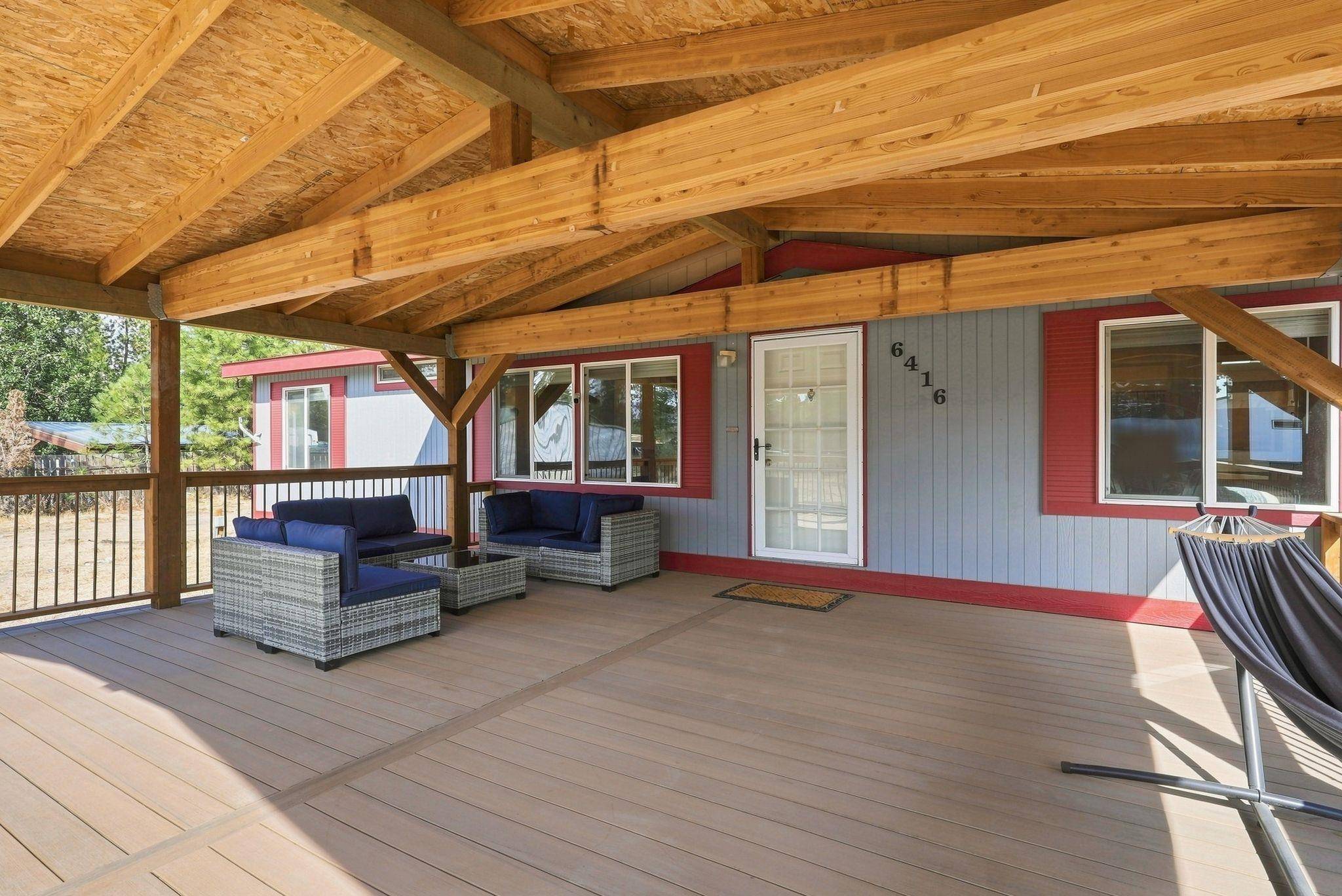 6416 Timber Dr, Nine Mile Falls, WA 99026