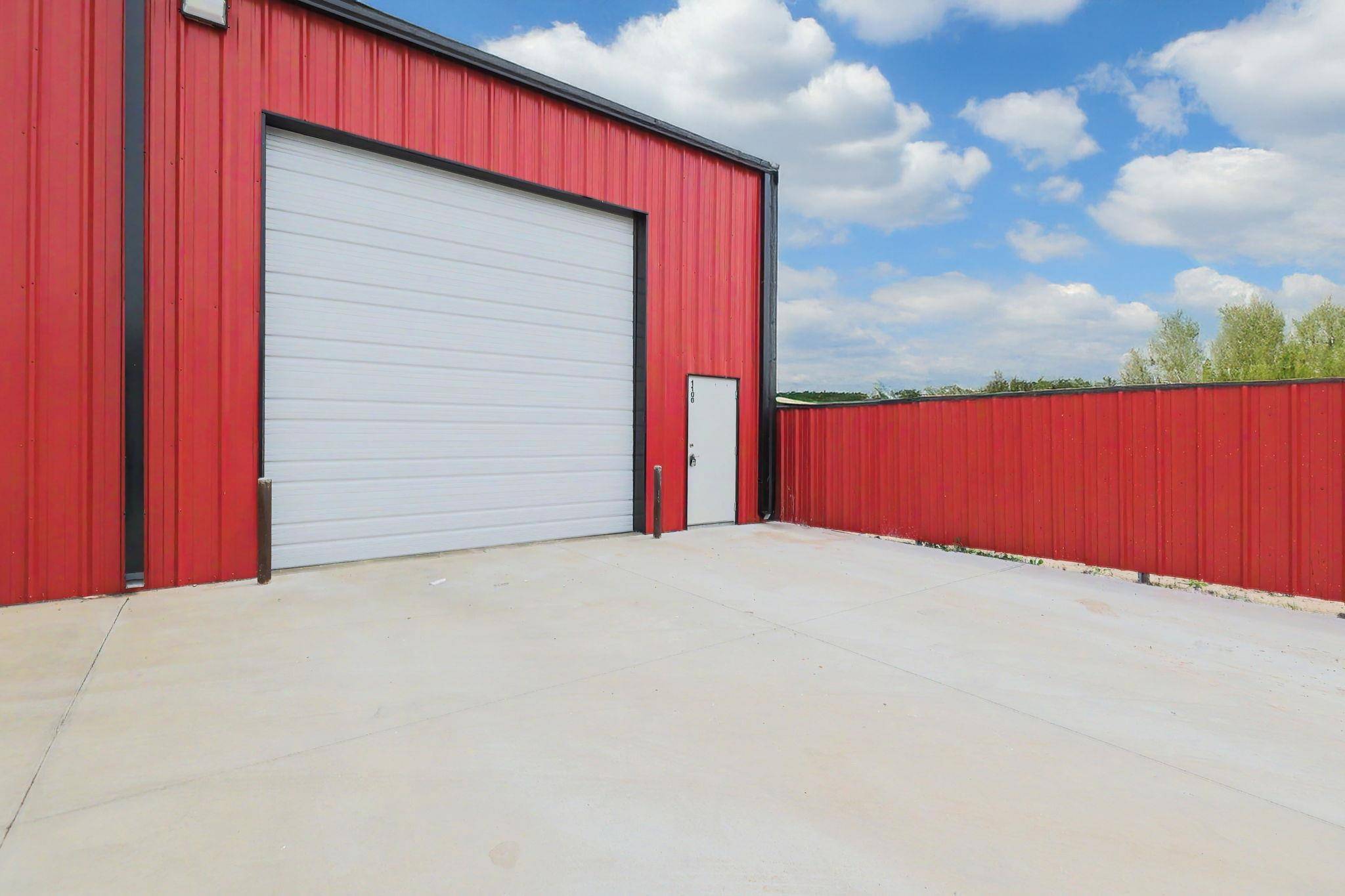 11301 W 53rd St N, Maize, KS 67101