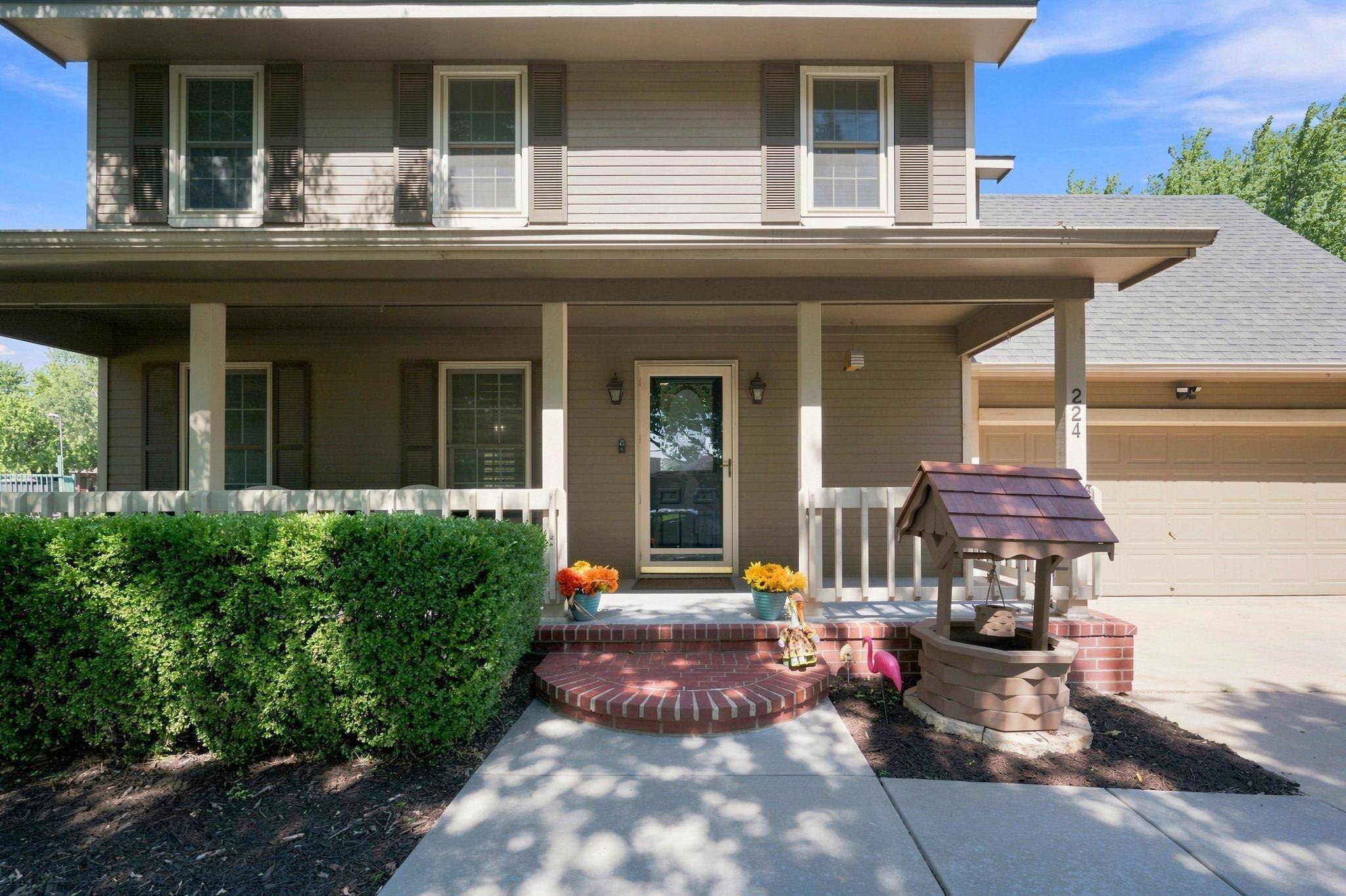 224 W Swanee Dr, Goddard, KS 67052