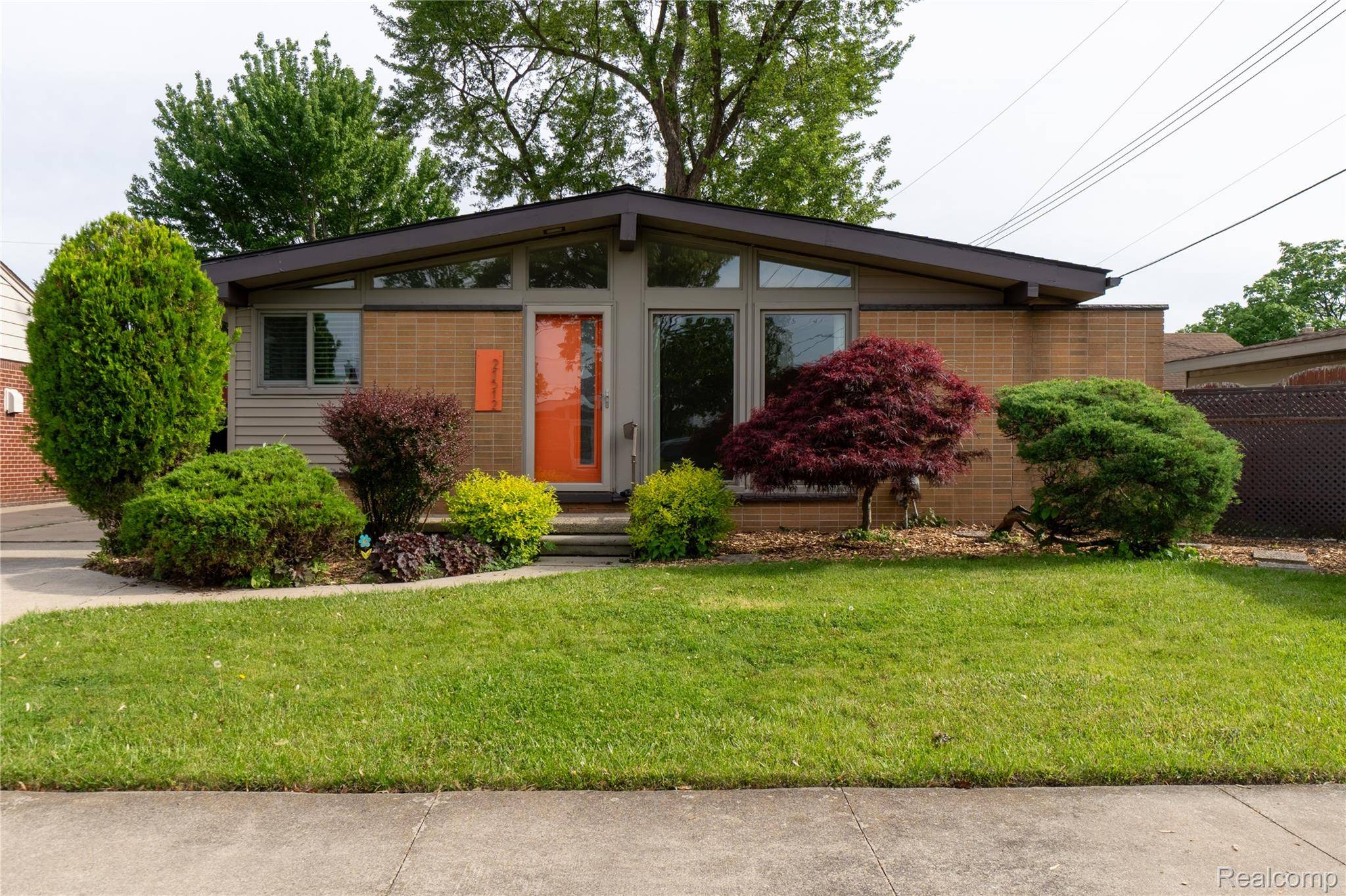 21512 Briarcliff ST, St. Clair Shores, MI 48082