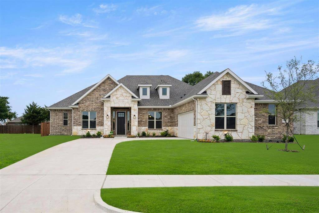 971 Richard Pittmon Drive, Desoto, TX 75115