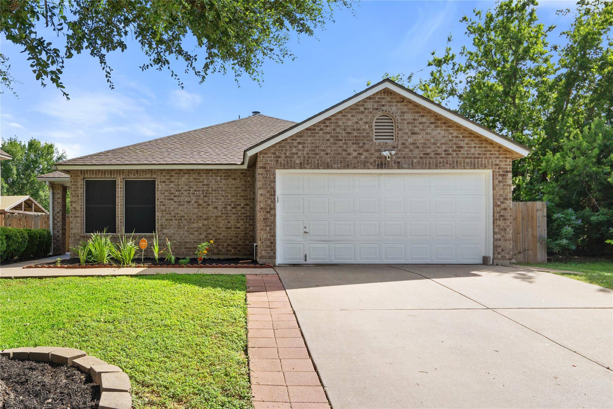 809 Betterman DR, Pflugerville, TX 78660