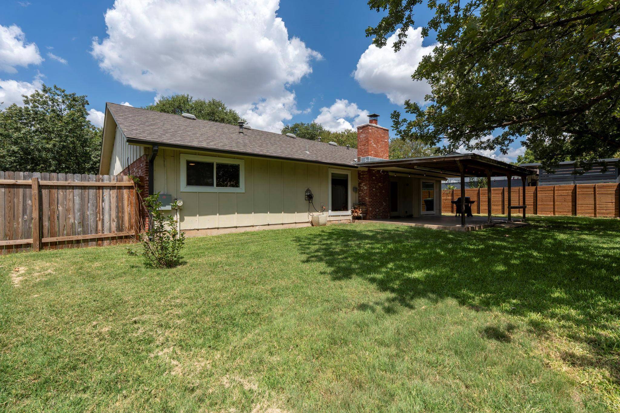 10603 Parkfield DR, Austin, TX 78758