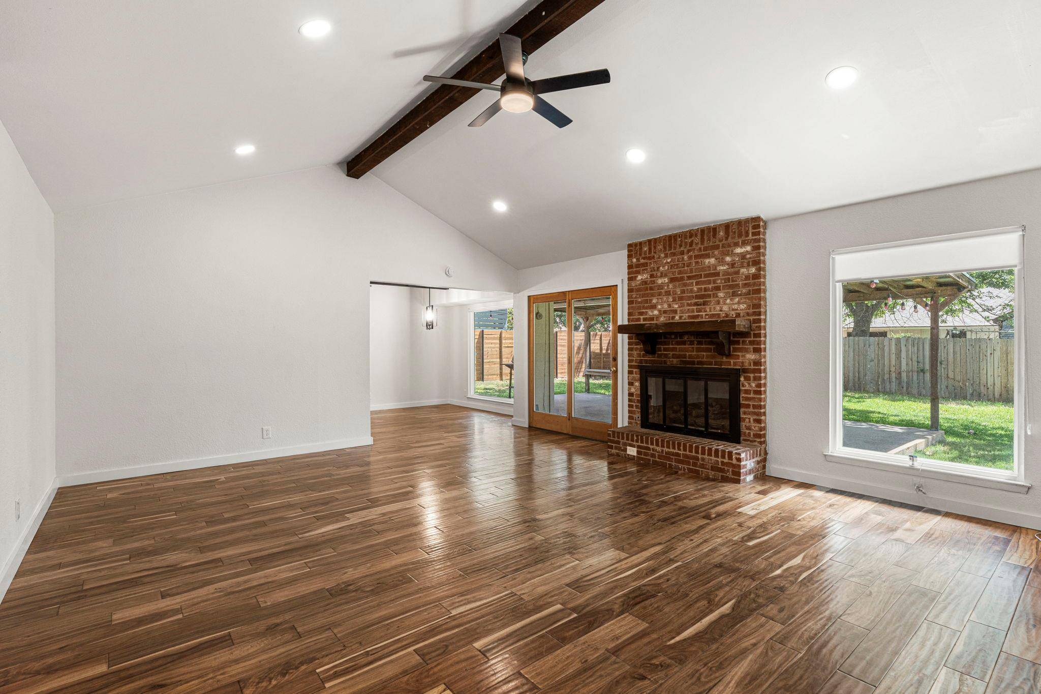 10603 Parkfield DR, Austin, TX 78758