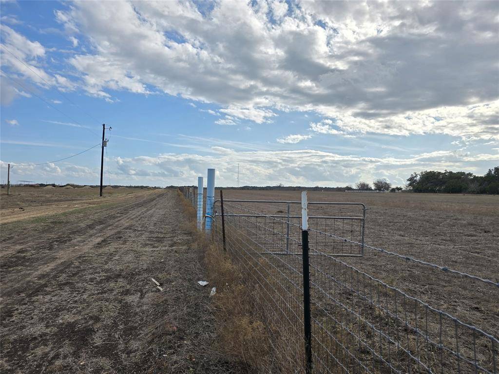 830 County Road 226, Florence, TX 76527