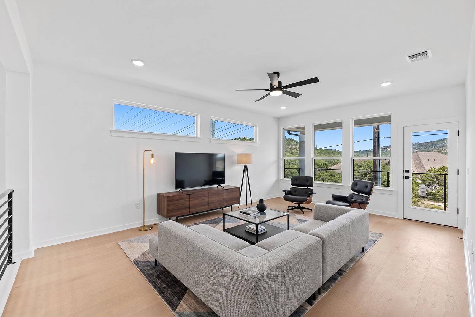 403 Austin Heights RD, Lakeway, TX 78738