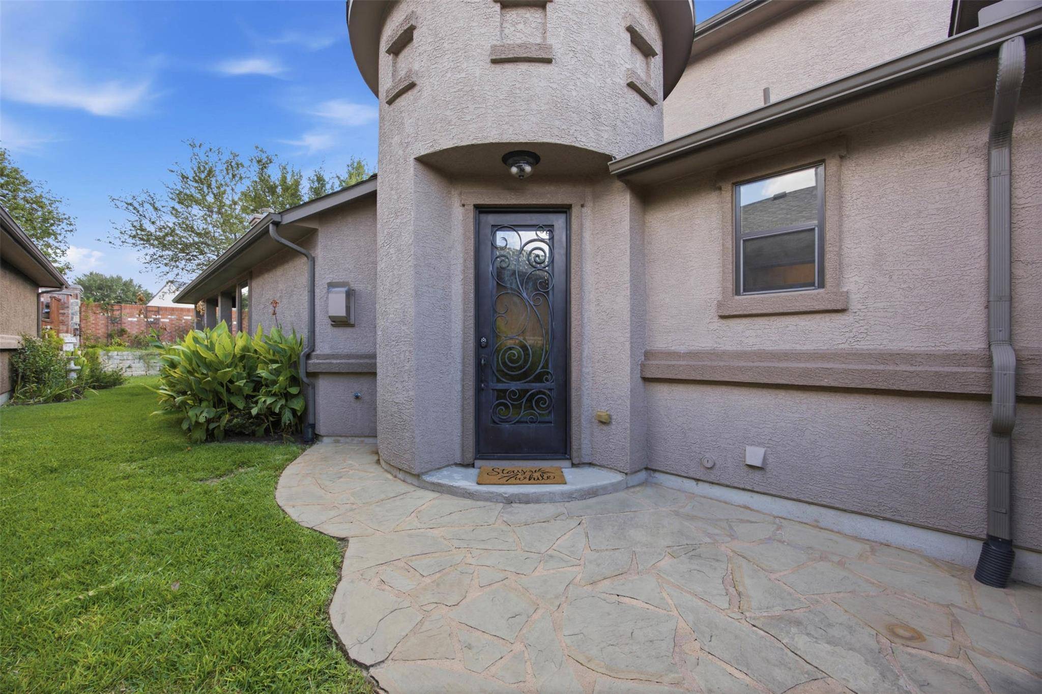 4332 Teravista Club DR #9, Round Rock, TX 78665