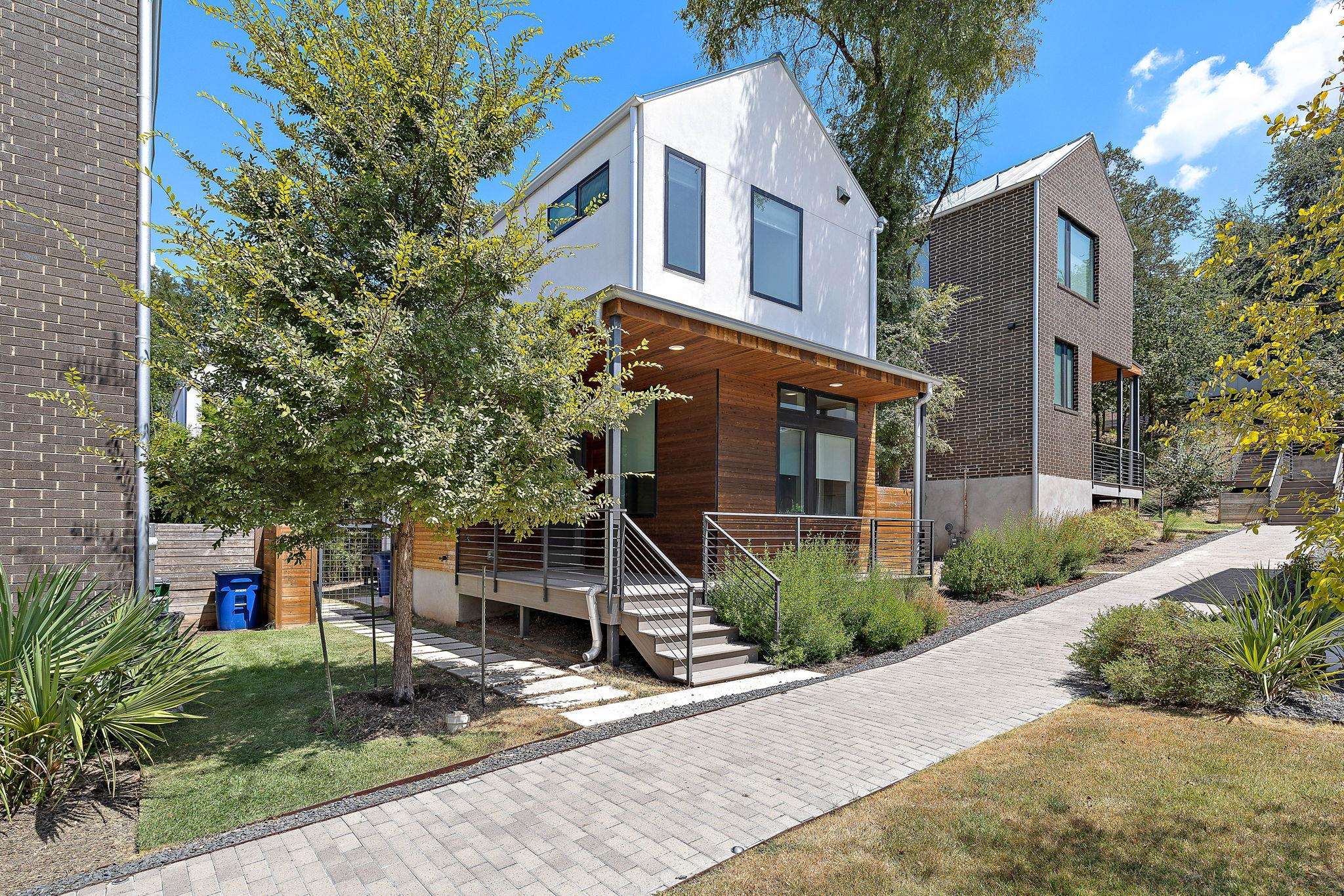 900 S 2nd ST #16, Austin, TX 78704