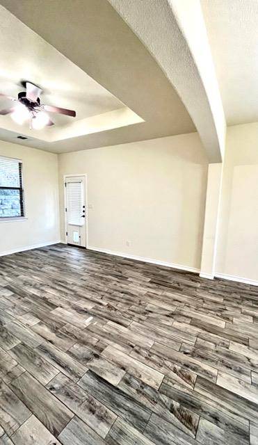 1405 Delsie DR #B, Austin, TX 78734