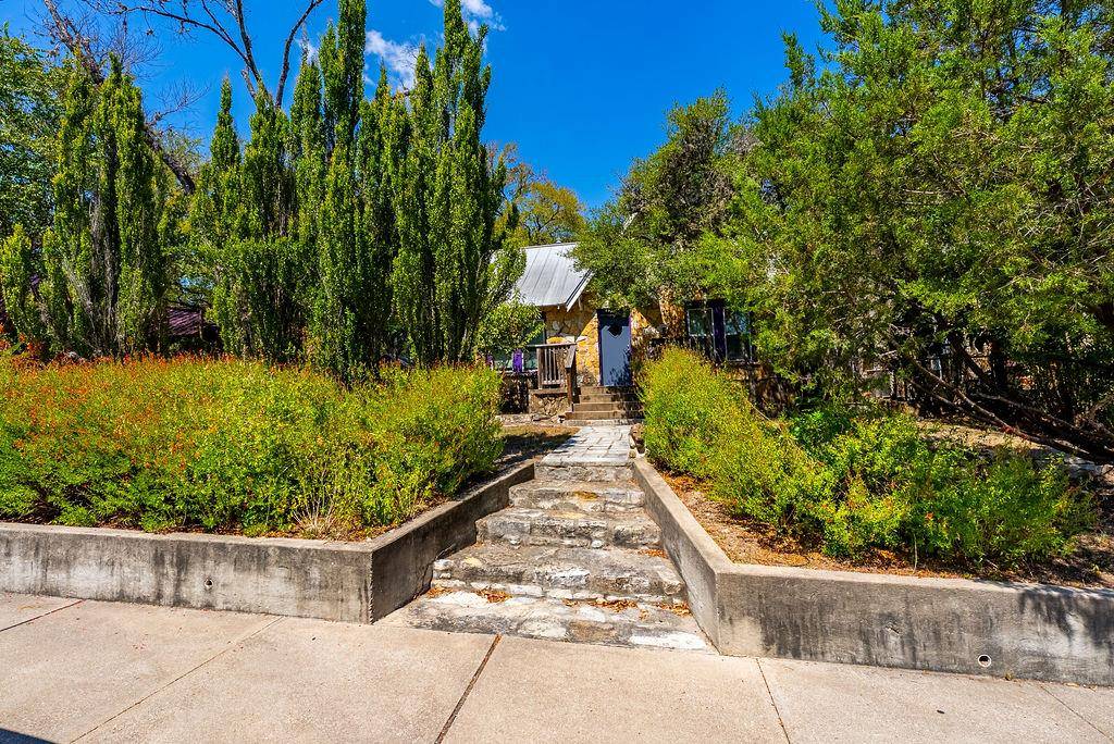 902 Bouldin Ave, Austin, TX 78704