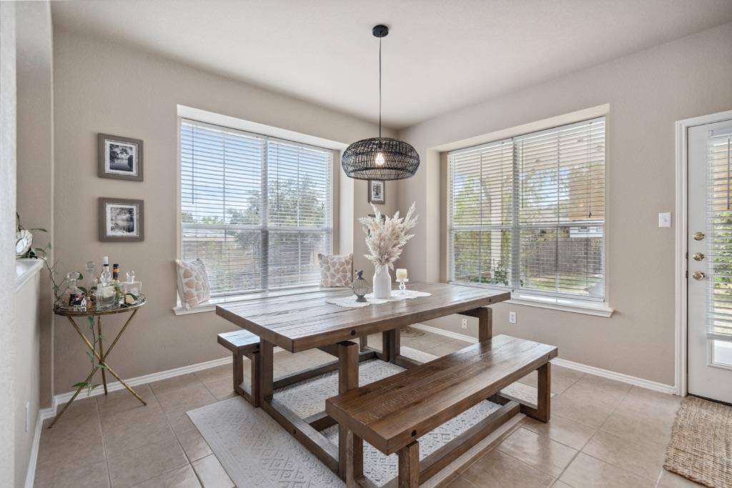 2913 Fleet DR, Austin, TX 78748