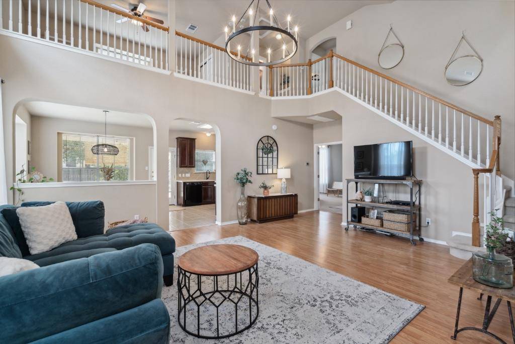 2913 Fleet DR, Austin, TX 78748