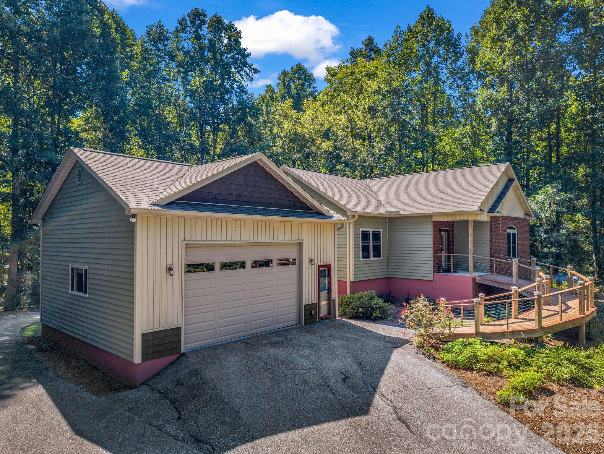 281 Ewbank RD, Etowah, NC 28729