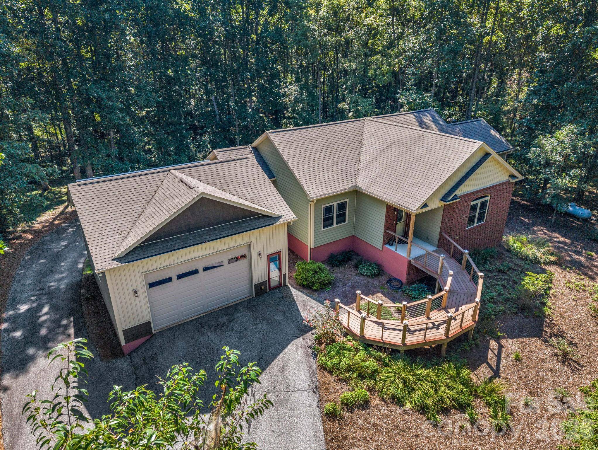 281 Ewbank RD, Etowah, NC 28729