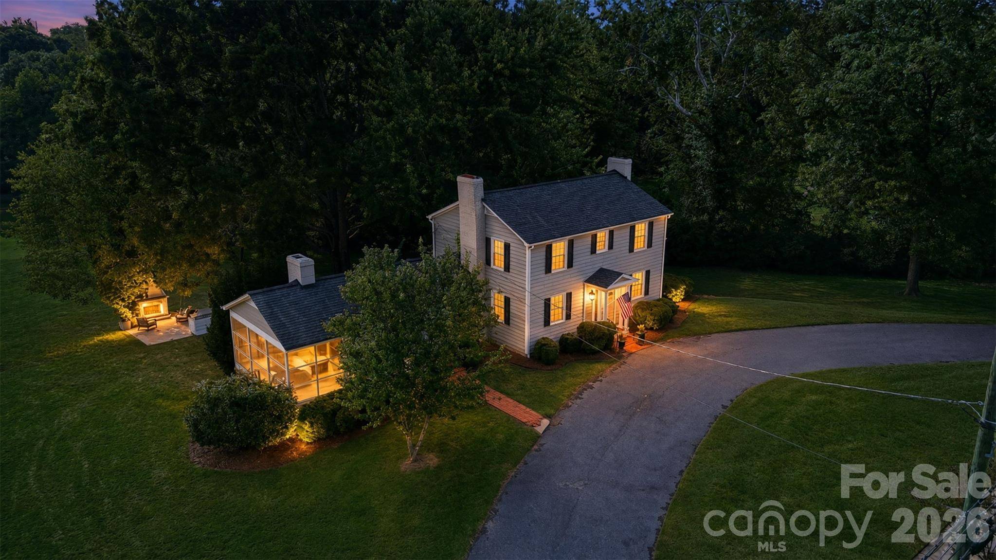 330 S Center ST, Taylorsville, NC 28681