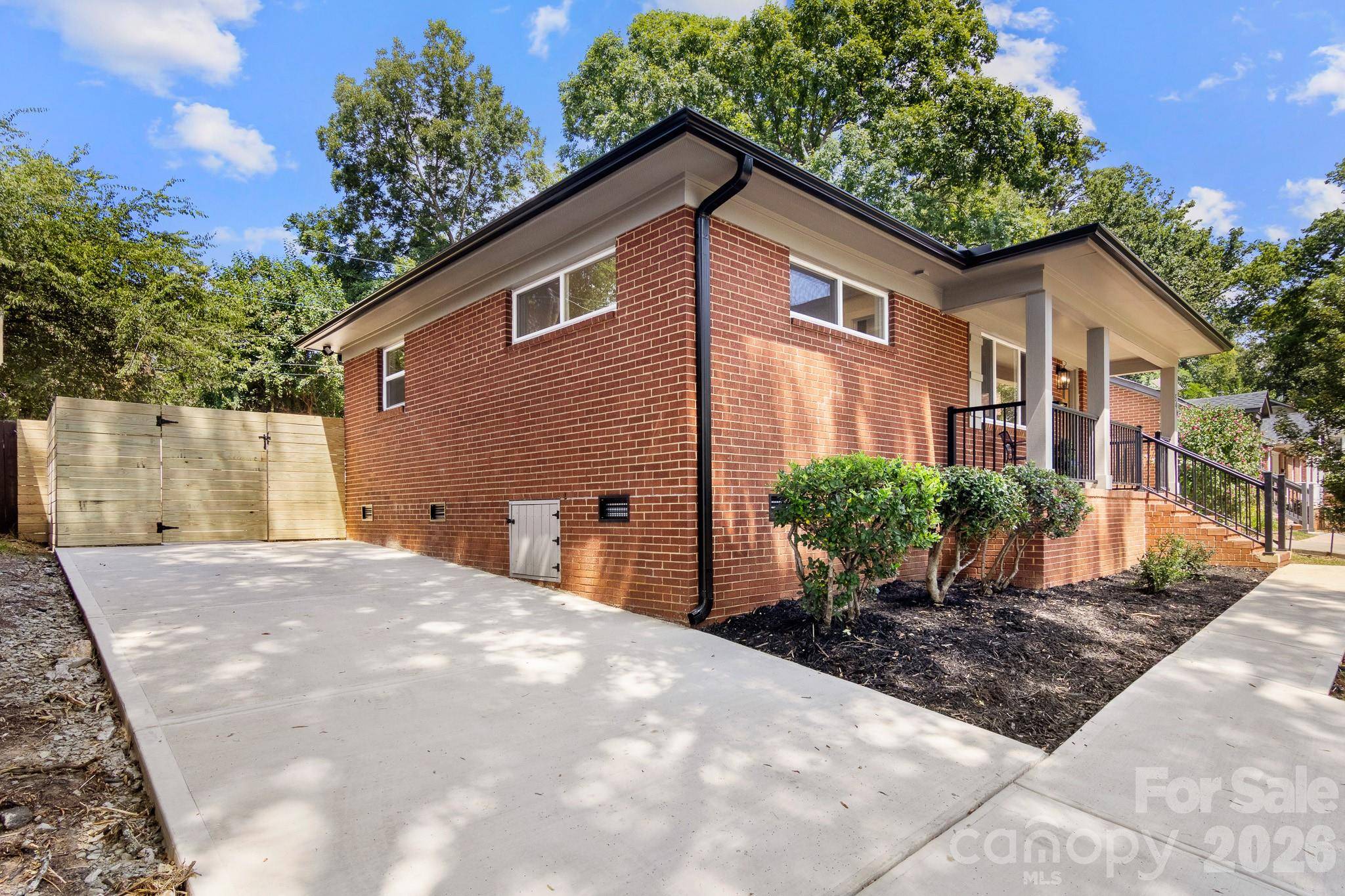 546 W Kingston AVE, Charlotte, NC 28203